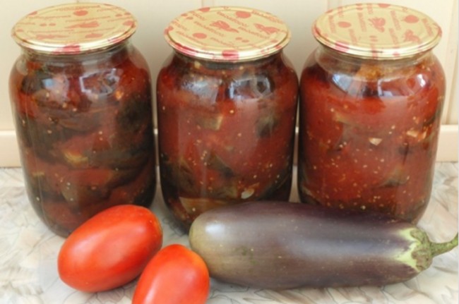 Баклажаны в томатном соусе