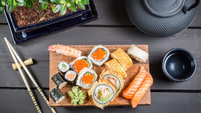 Чем полезны суши и роллы?
